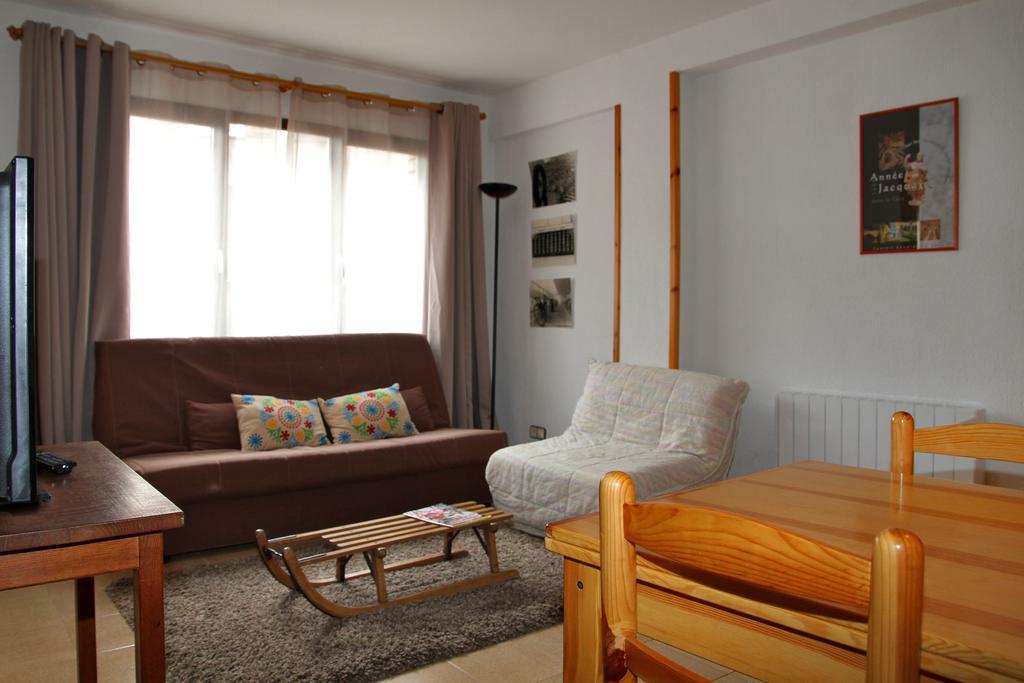 Apartamentos Sapporo III Viella Extérieur photo